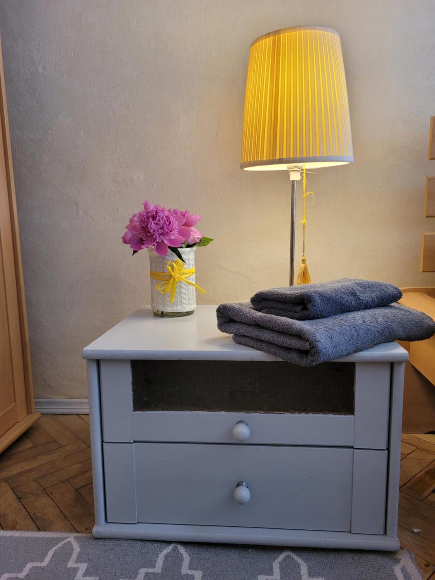 Sunflower Apartment Near Kiev Airport & Railway Station & Center City! Kültér fotó